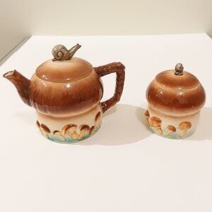 🍄 Vintage Ceramic Mushroom Theme Teapot with Snail Handle Lid 🍄